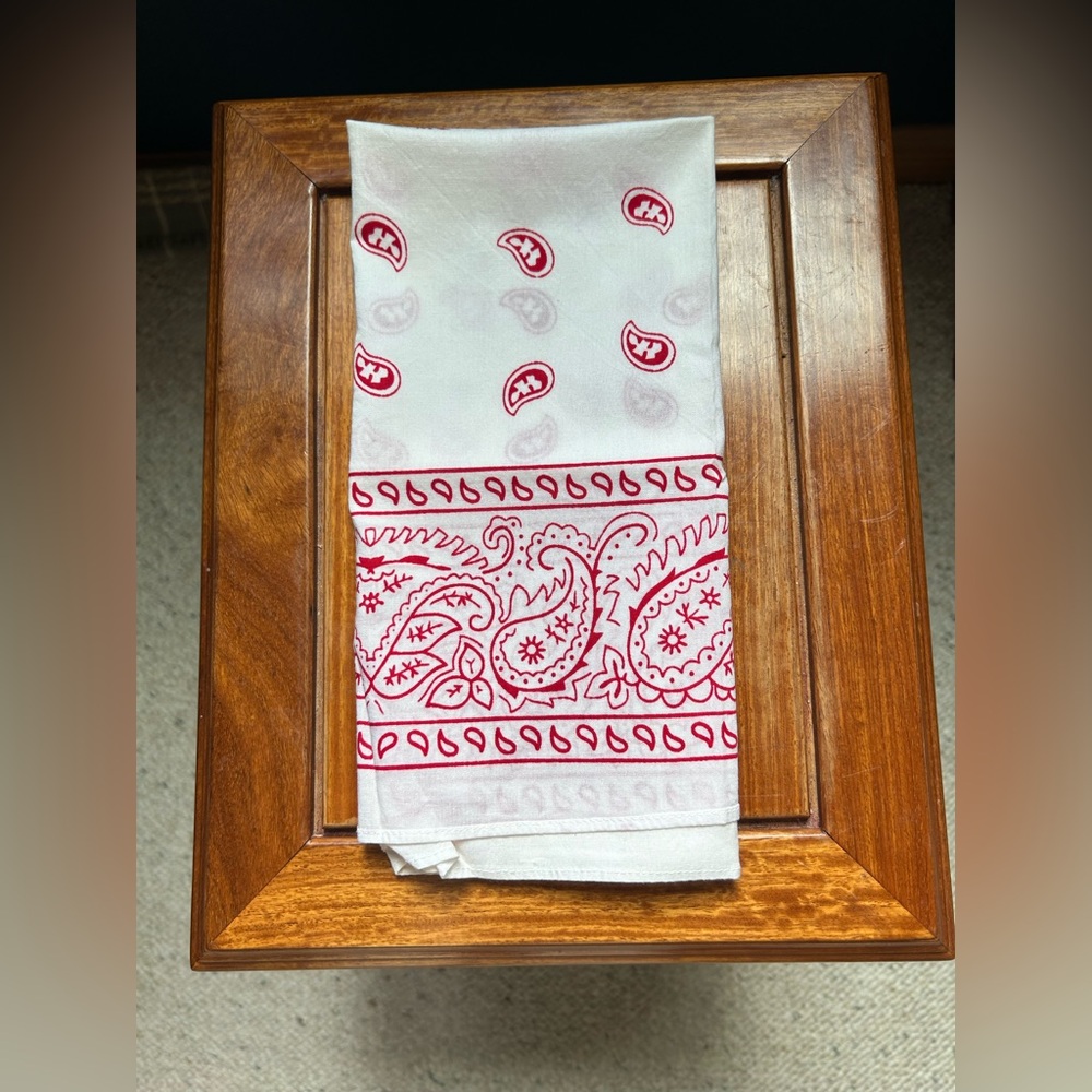 Red and White Paisley Bandana - Picture 3 of 7